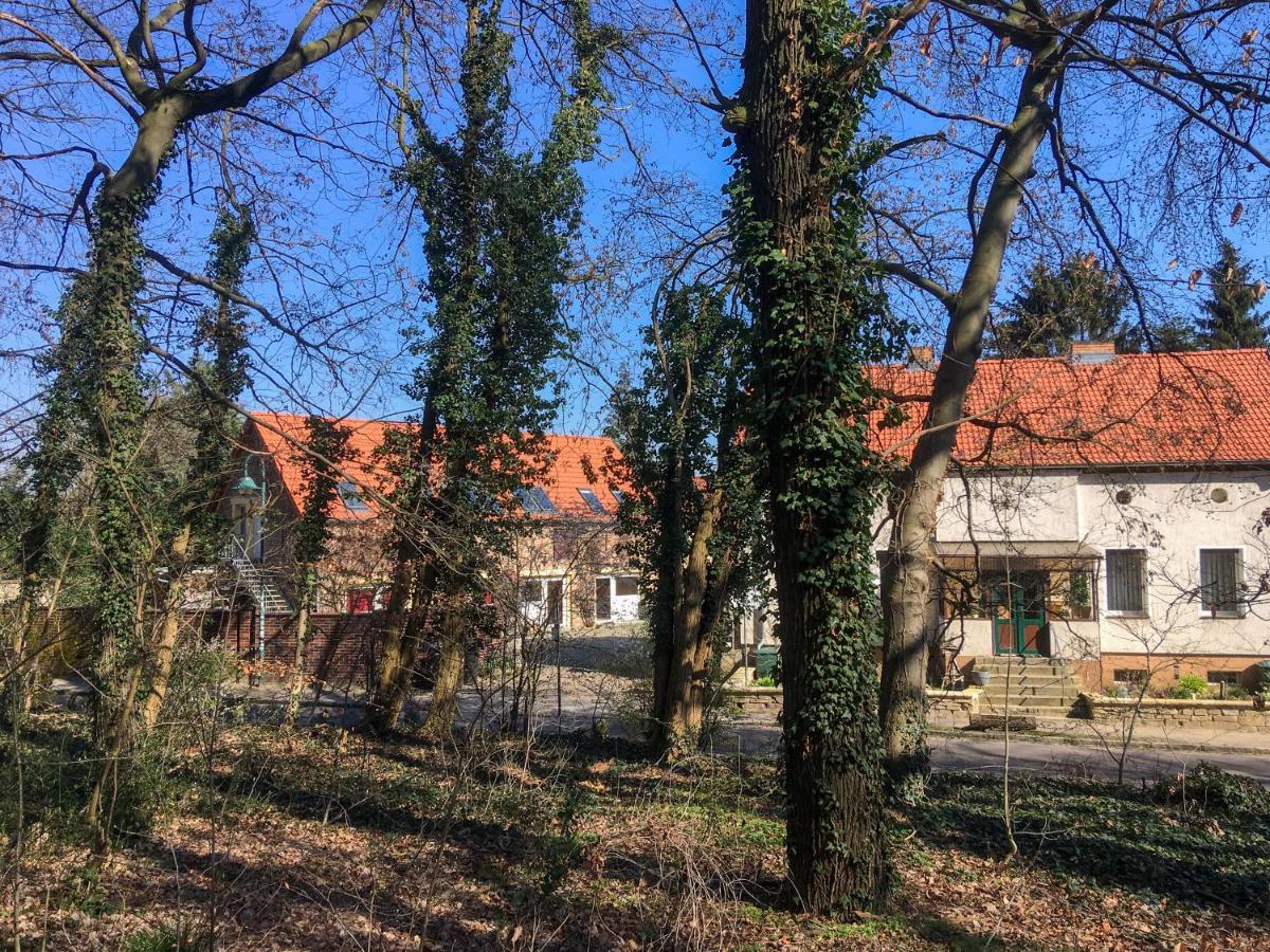 Landhof Potsdam Hotel Exterior photo